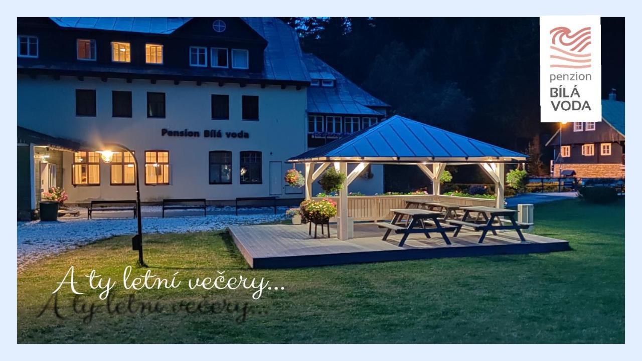 Penzion Bílá voda Harrachov Esterno foto