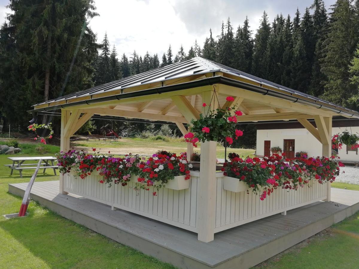 Penzion Bílá voda Harrachov Esterno foto